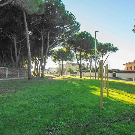 Holiday home In With 2 Bedrooms And Wifi *